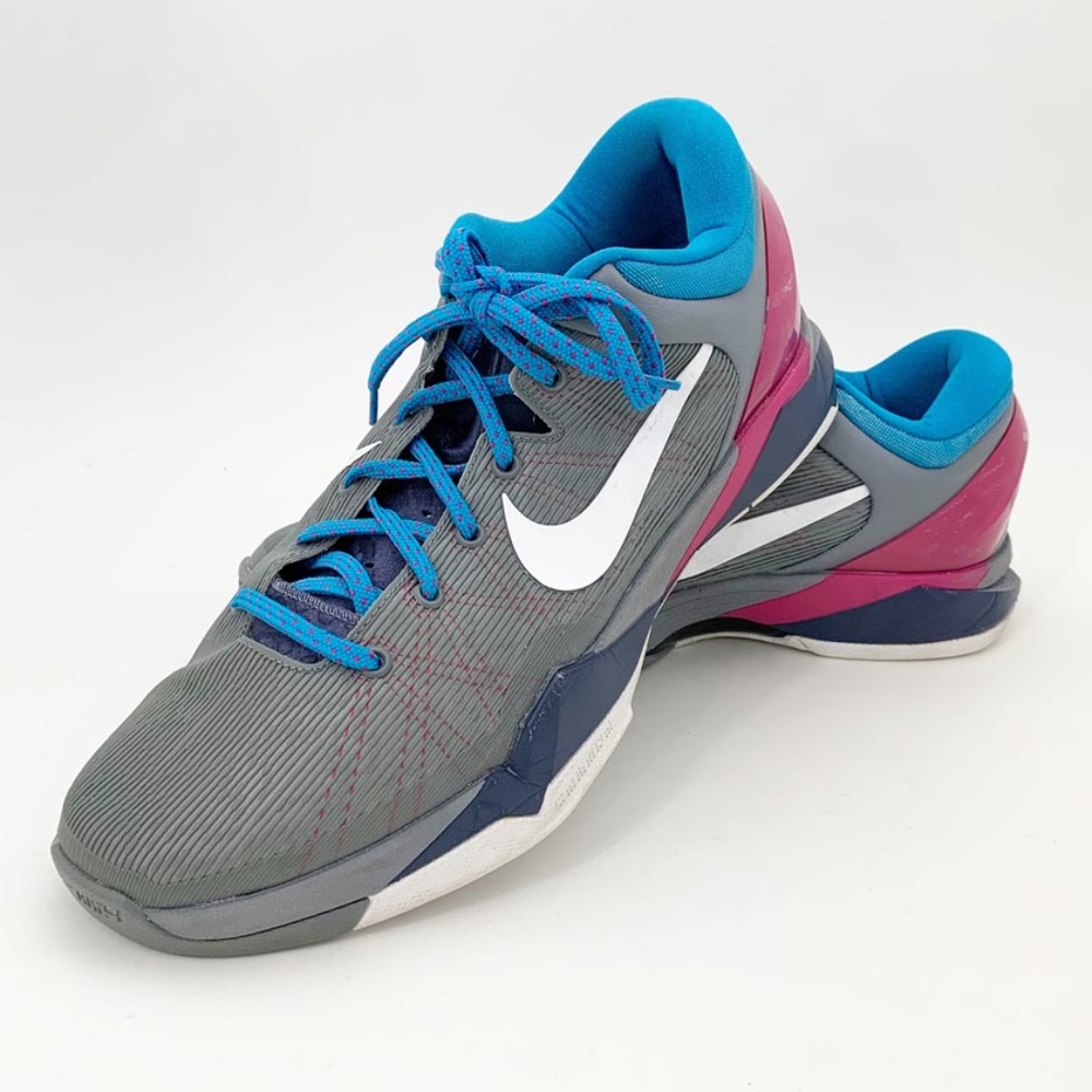 Nike Zoom Mens Athletic shoe Size 12 Kobe 7